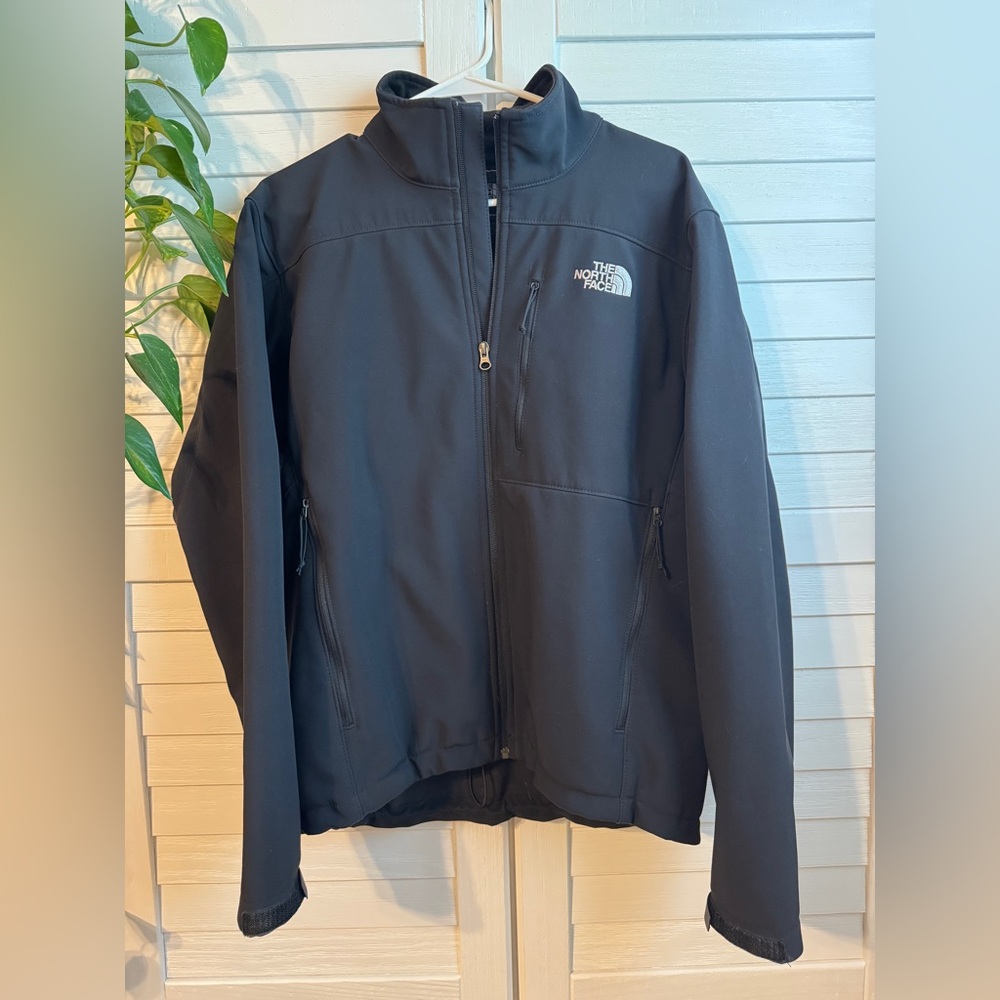 The North Face Men’s Black Performance Jacket